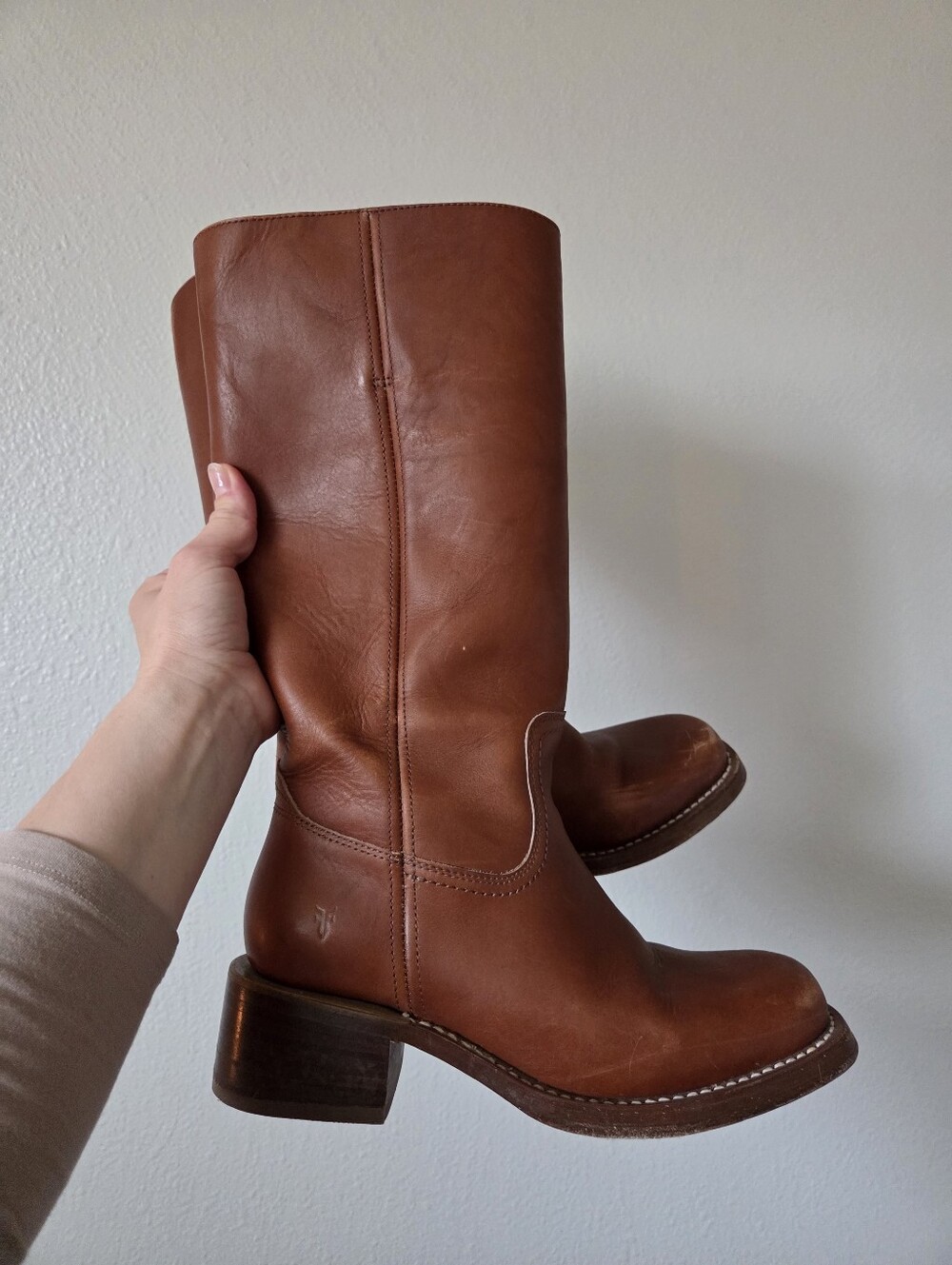 Frye CAMPUS 14L Color: Saddle Leather Heeled Boots